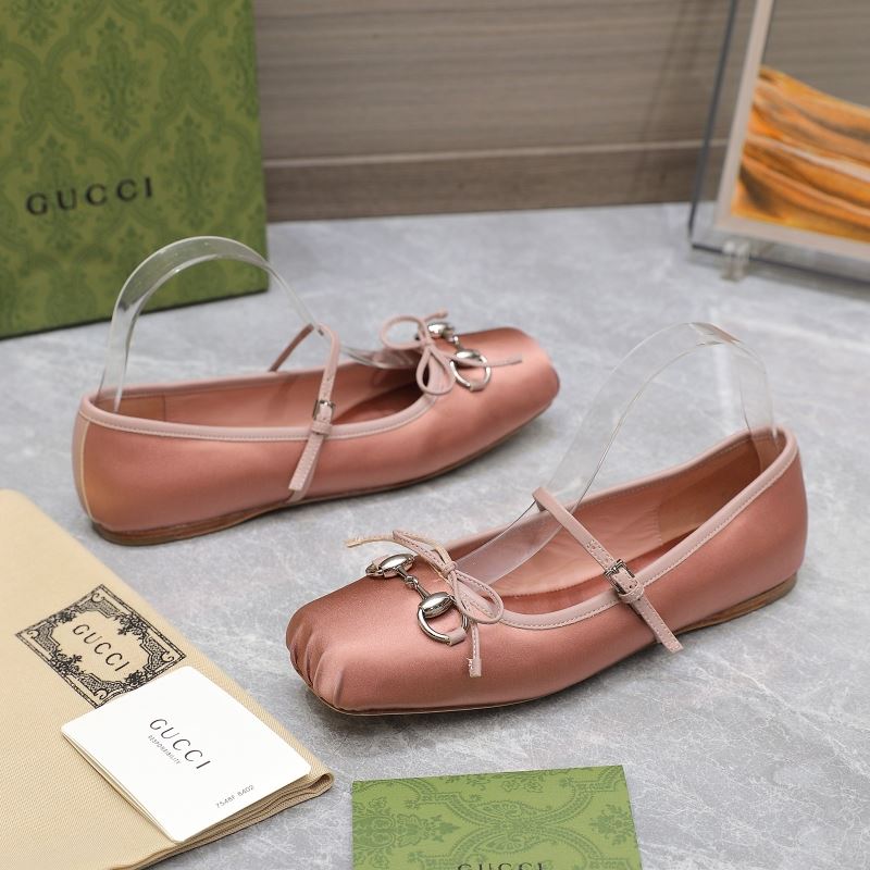 Gucci Flat Shoes